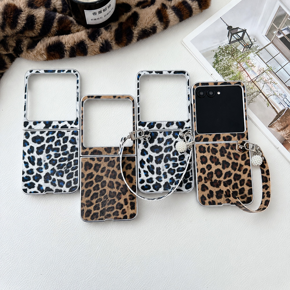 Matte Anti Glare Screen - เคสโทรศัพท์พับลายเสือดาวสำหรับโมโตโรล่า ราซ 60 50 อัลตร้าพร้อมสายรัดข้อมือแบบถอดได้ฝาครอบกันกระแทกป้องกันการตกกระแทก